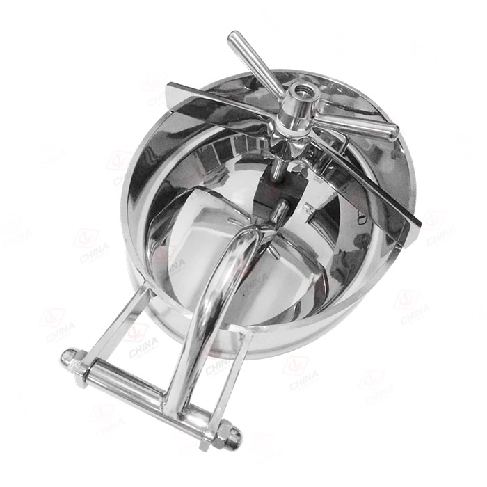 Oval shaped manhole